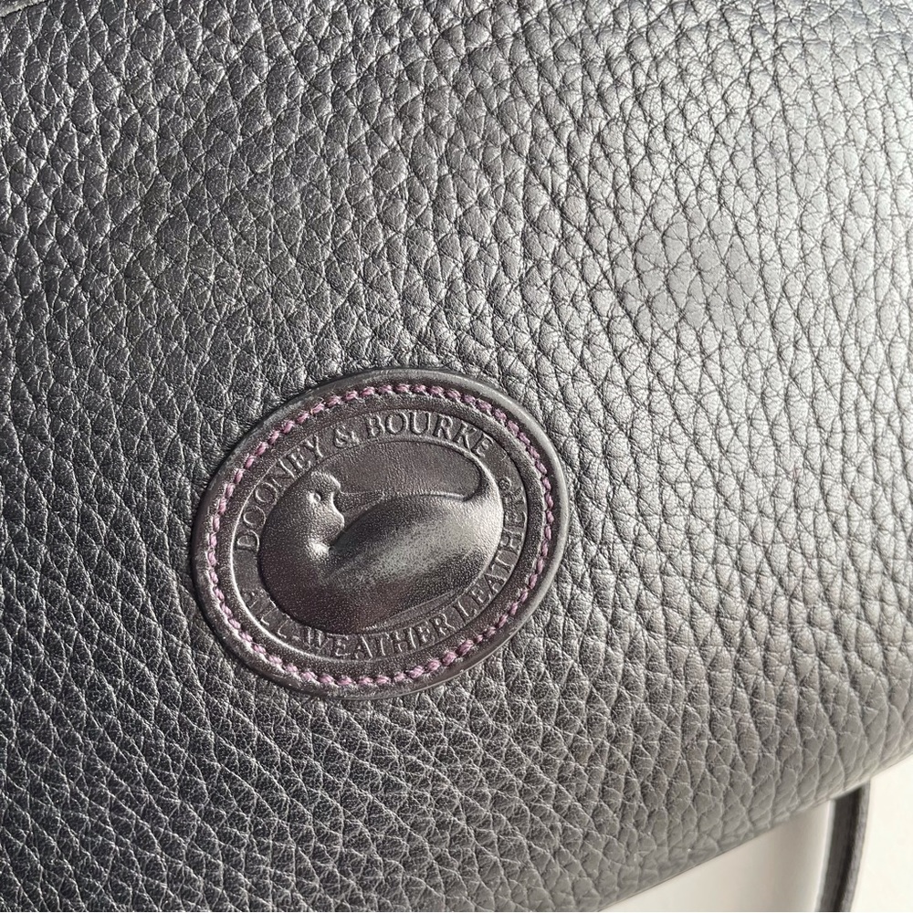 Dooney and Bourke awl black leather Saddle compartment Flap key crossbody bag - Picture 6 of 16